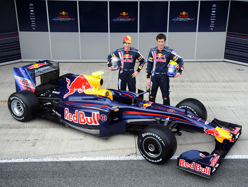 Illustration for article titled Red Bull Racing 2009 RB5 F1 Car Debuts At Circuito De Jerez, Gets Wings